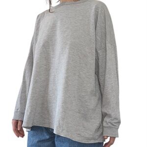 Oversized Gray Long Sleeve Tee